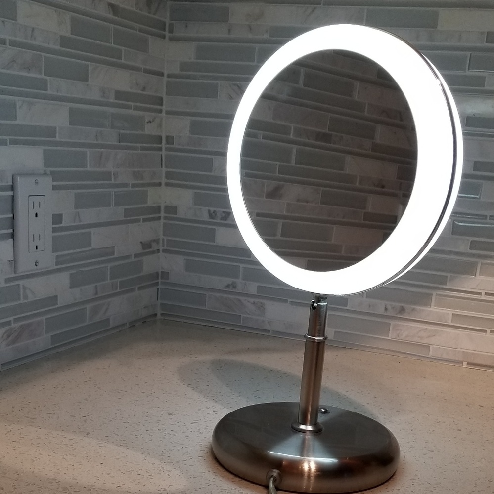 Lighted Makeup Table Mirror